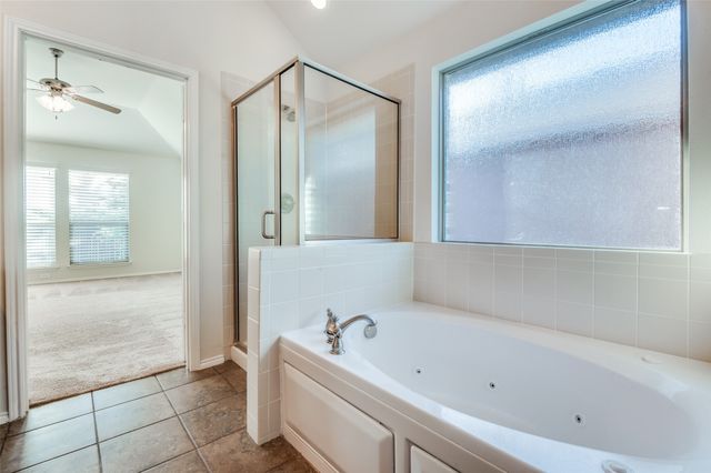 347 Creekside Way, Waxahachie, TX 75165