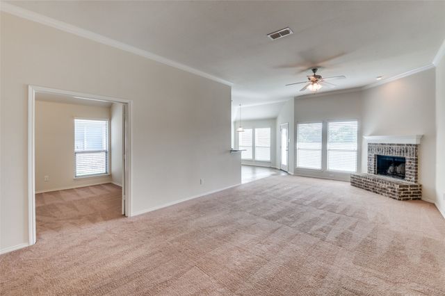 347 Creekside Way, Waxahachie, TX 75165