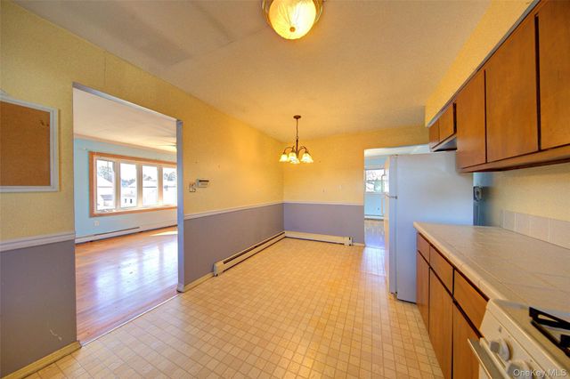 870 Garfield Street 2, Franklin Square, NY 11010