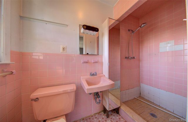 870 Garfield Street 2, Franklin Square, NY 11010