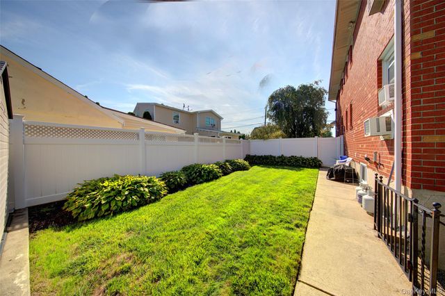 870 Garfield Street 2, Franklin Square, NY 11010