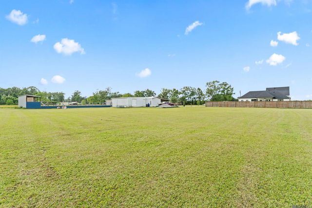 41399 Merritt Evans Rd, Prairieville, LA 70769