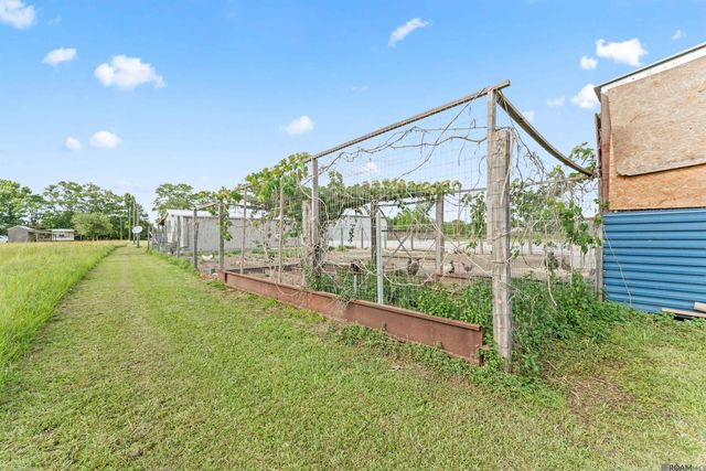 41399 Merritt Evans Rd, Prairieville, LA 70769