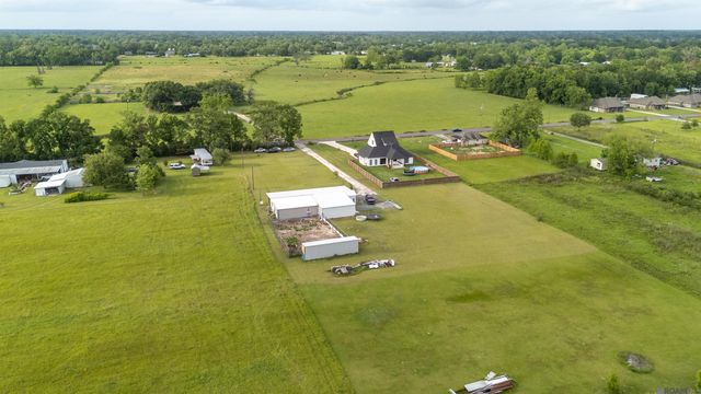 41399 Merritt Evans Rd, Prairieville, LA 70769