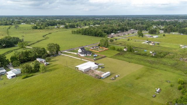 41399 Merritt Evans Rd, Prairieville, LA 70769