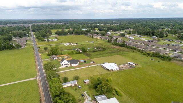 41399 Merritt Evans Rd, Prairieville, LA 70769