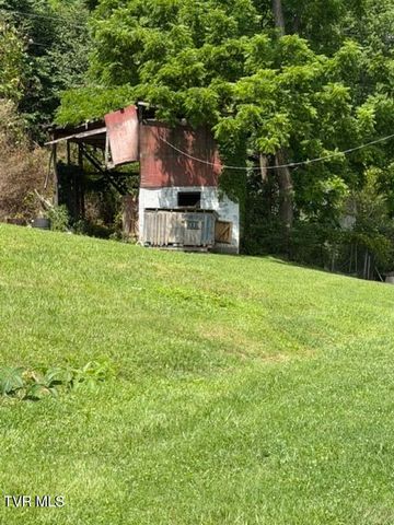 1347 Manville Road, Gate City, VA 24251