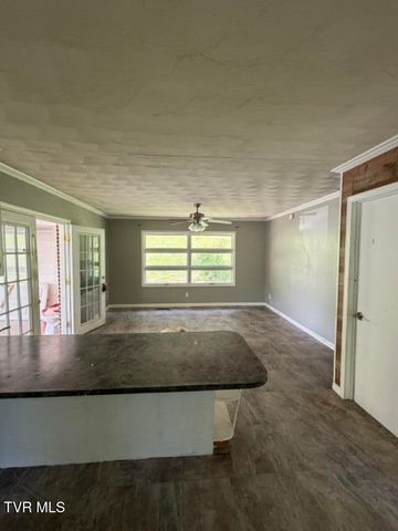 1347 Manville Road, Gate City, VA 24251