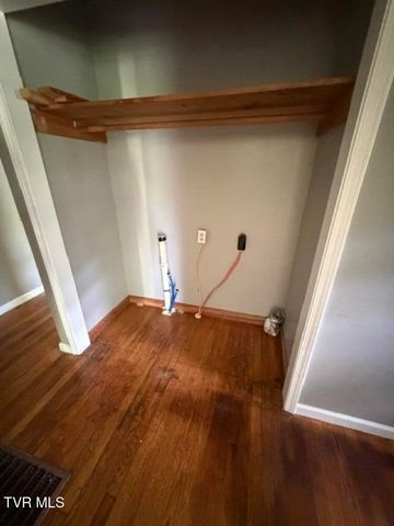 1347 Manville Road, Gate City, VA 24251