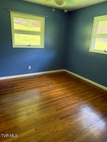 1347 Manville Road, Gate City, VA 24251