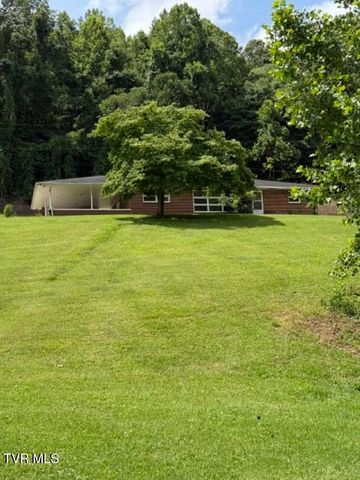 1347 Manville Road, Gate City, VA 24251