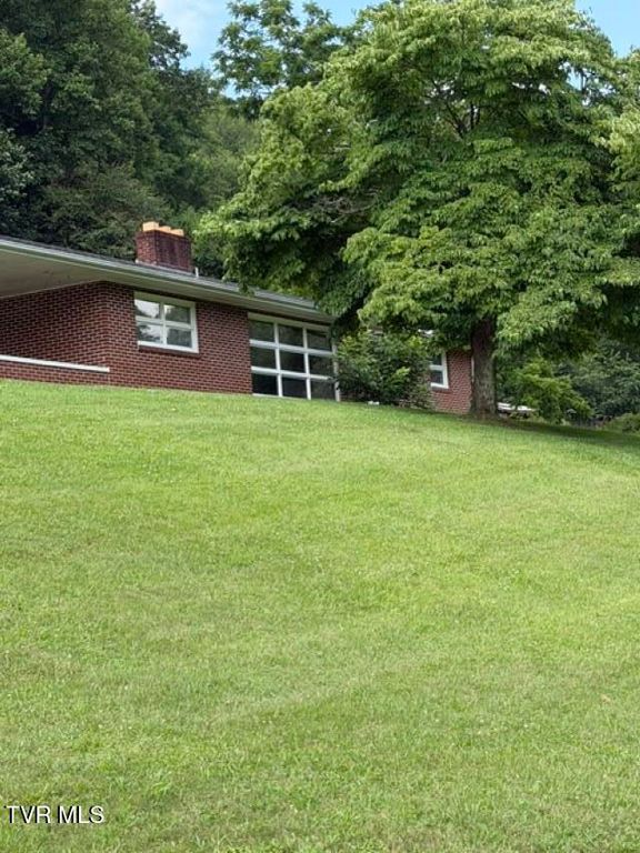 1347 Manville Road, Gate City, VA 24251