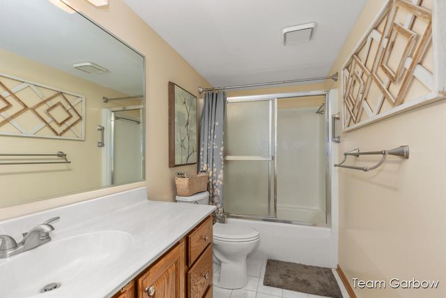 141 Mill Street, Caledonia, MI 49316