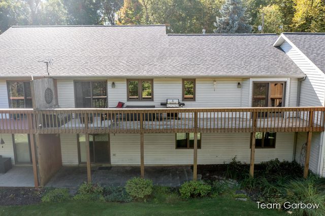 141 Mill Street, Caledonia, MI 49316