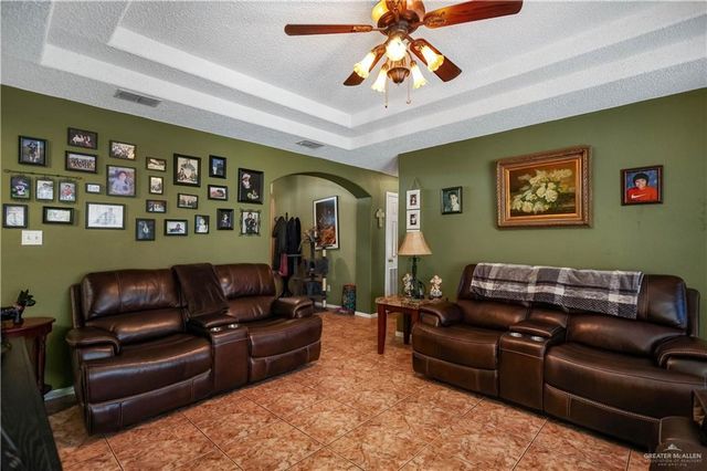 3611 N 32nd Lane, Mcallen, TX 78501