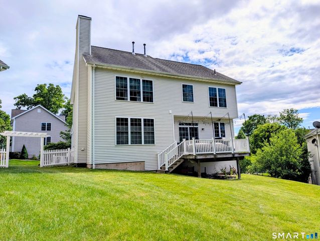 7 Traditions Boulevard 7, Southbury, CT 06488