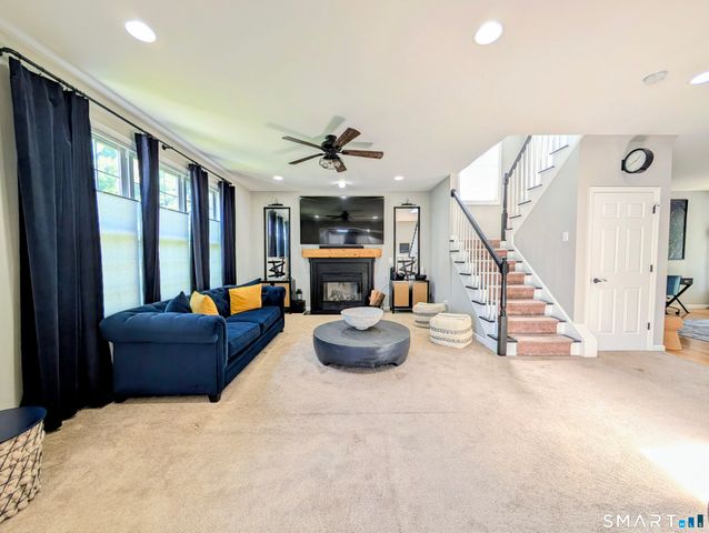 7 Traditions Boulevard 7, Southbury, CT 06488