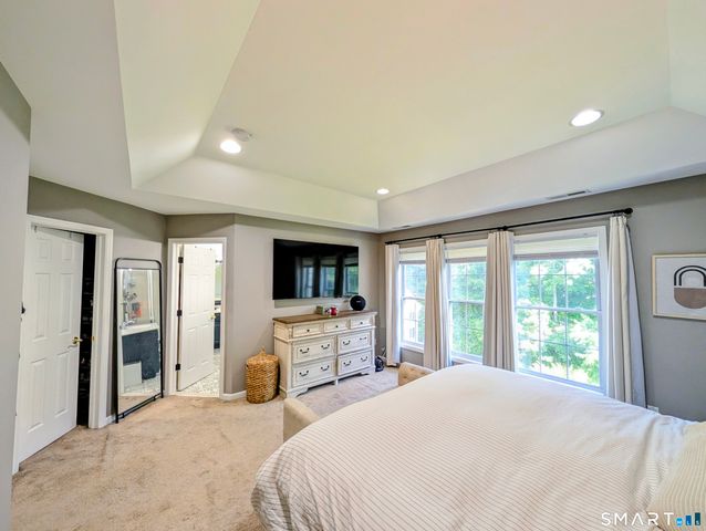 7 Traditions Boulevard 7, Southbury, CT 06488