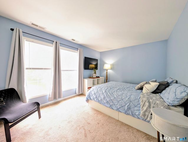 7 Traditions Boulevard 7, Southbury, CT 06488