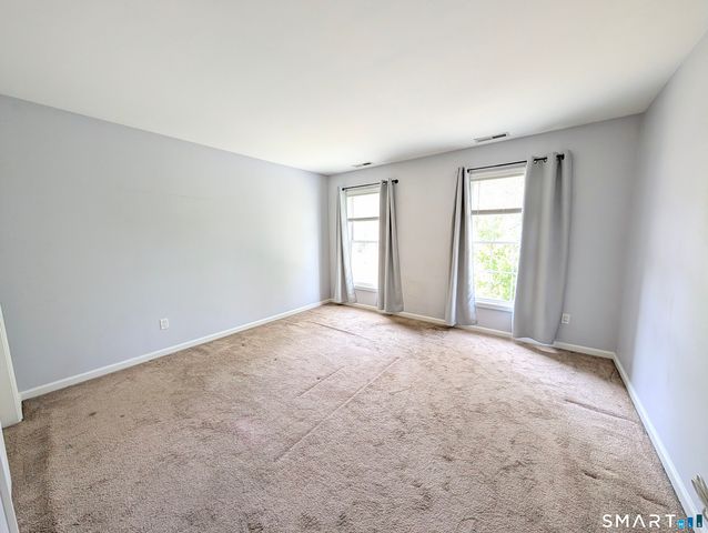 7 Traditions Boulevard 7, Southbury, CT 06488