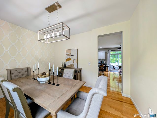 7 Traditions Boulevard 7, Southbury, CT 06488