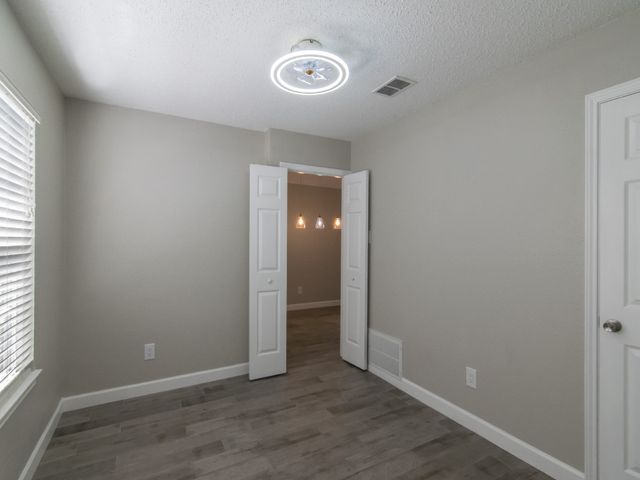 3142 Royal Gable Drive, Dallas, TX 75229