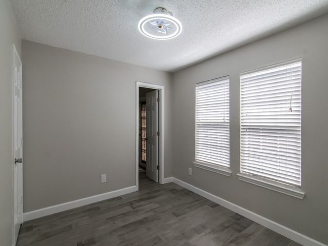 3142 Royal Gable Drive, Dallas, TX 75229