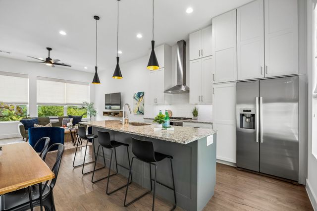 5811 Lindell Avenue 102, Dallas, TX 75206