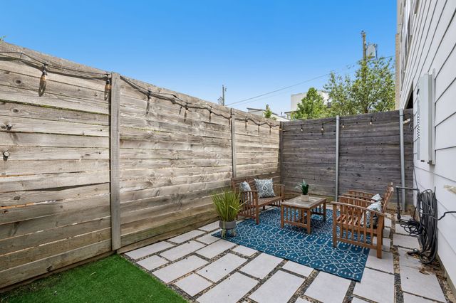 5811 Lindell Avenue 102, Dallas, TX 75206