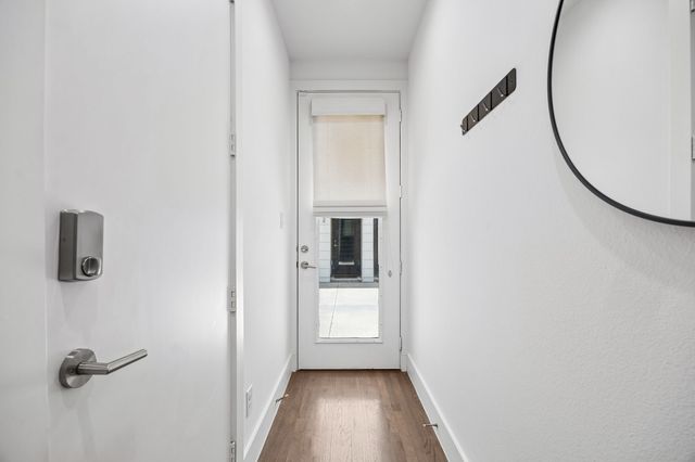 5811 Lindell Avenue 102, Dallas, TX 75206