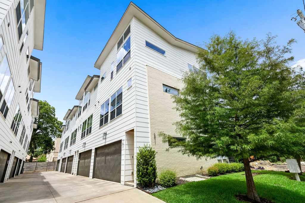 5811 Lindell Avenue 102, Dallas, TX 75206