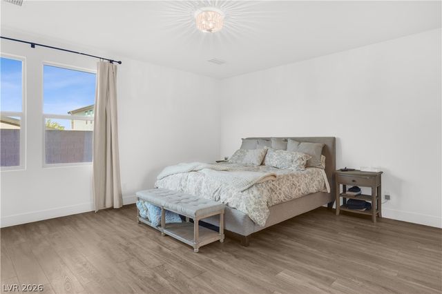 6842 Empire Cliff Street, North Las Vegas, NV 89084