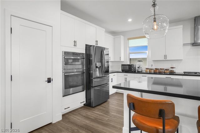 6842 Empire Cliff Street, North Las Vegas, NV 89084