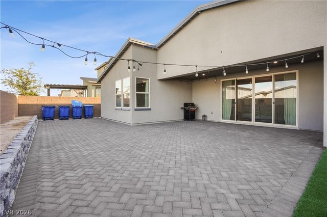 6842 Empire Cliff Street, North Las Vegas, NV 89084