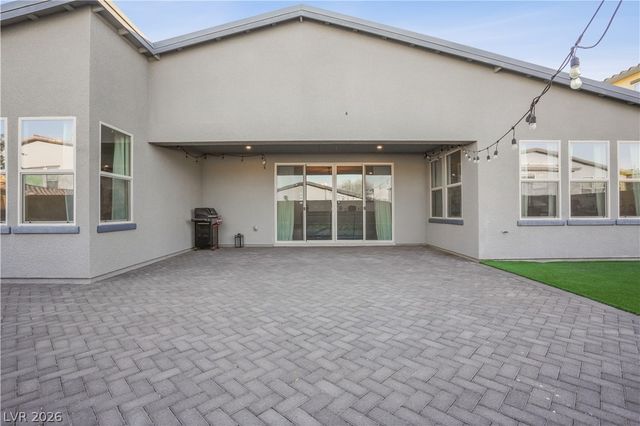 6842 Empire Cliff Street, North Las Vegas, NV 89084