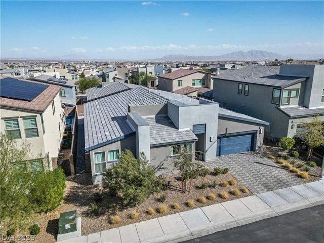 6842 Empire Cliff Street, North Las Vegas, NV 89084