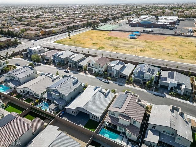 6842 Empire Cliff Street, North Las Vegas, NV 89084