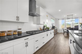 6842 Empire Cliff Street, North Las Vegas, NV 89084