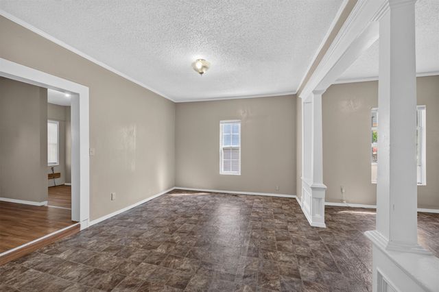 1604 N Topeka, Wichita, KS 67214