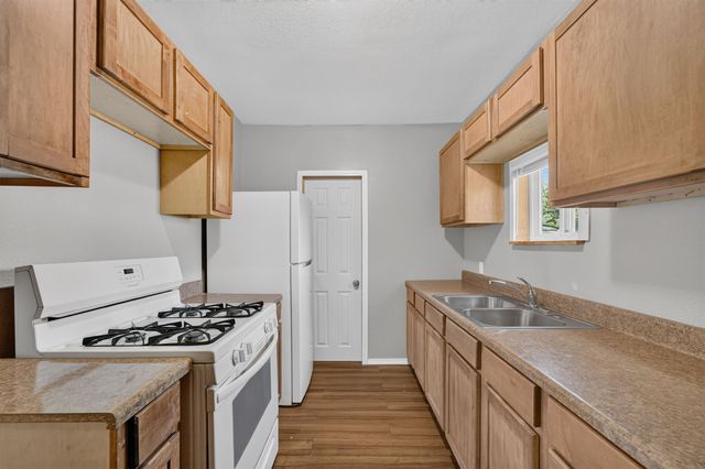 1604 N Topeka, Wichita, KS 67214