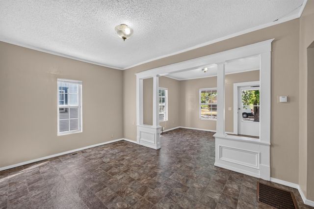 1604 N Topeka, Wichita, KS 67214