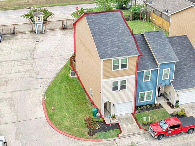 3603 Vineyard Lane, Pasadena, TX 77504