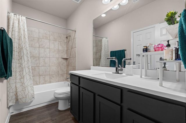 3603 Vineyard Lane, Pasadena, TX 77504