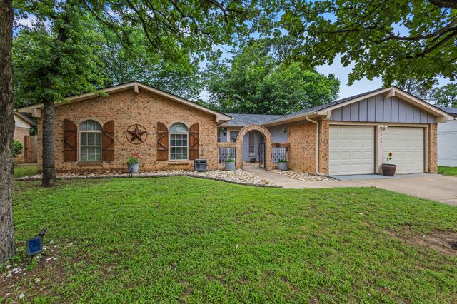 2804 Mintwood Place, Arlington, TX 76016