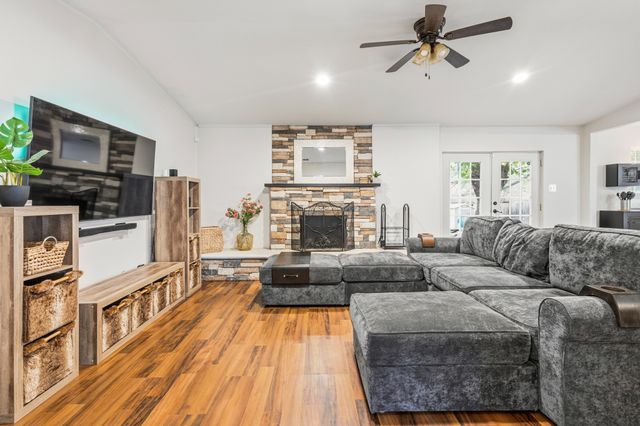 2804 Mintwood Place, Arlington, TX 76016