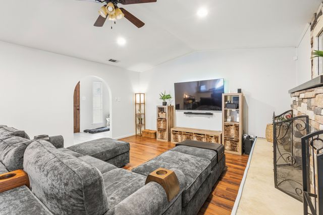 2804 Mintwood Place, Arlington, TX 76016