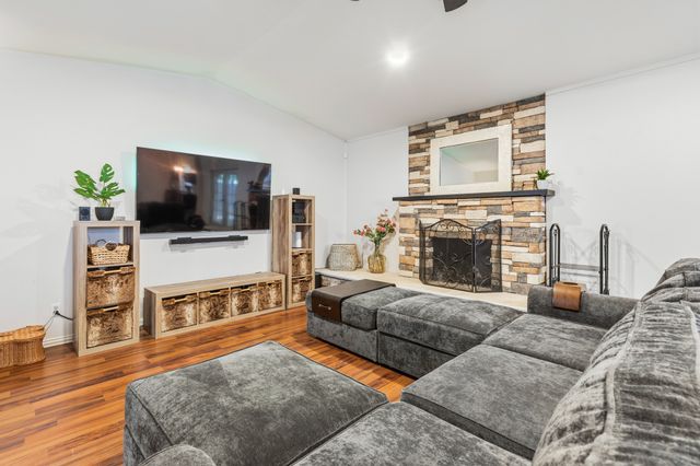 2804 Mintwood Place, Arlington, TX 76016