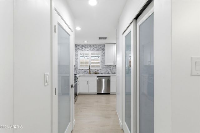 1708 E MCLELLAN Boulevard, Phoenix, AZ 85016
