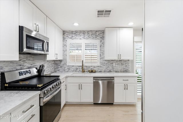 1708 E MCLELLAN Boulevard, Phoenix, AZ 85016