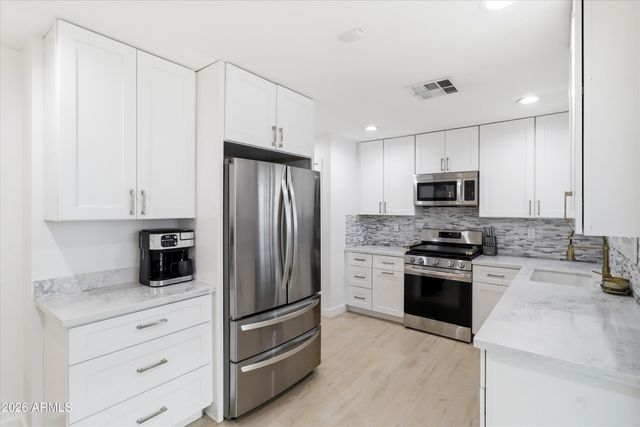 1708 E MCLELLAN Boulevard, Phoenix, AZ 85016
